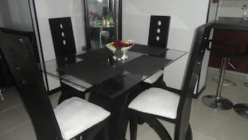 Dineren