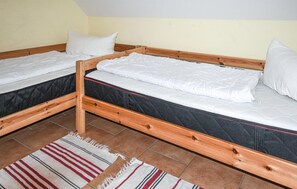 2 Schlafzimmer, Reisekinderbett, kostenloses WLAN
