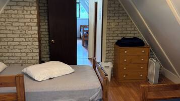 3 chambres, accès au Wi-Fi (inclus), literie fournie