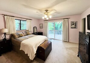 3 bedrooms, WiFi, bed sheets - Cozy Cabin in the Woods w/ Ping Pong - 25 min from Skiing! (Twain Harte)