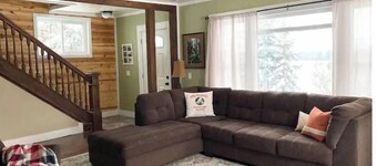 The Farmhouse at Elm Creek Farms