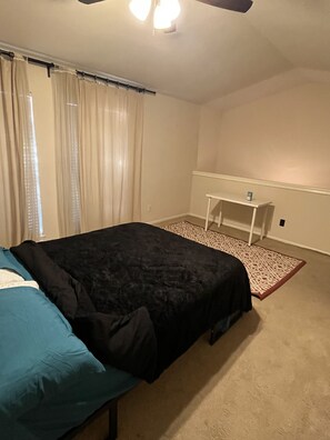 1 bedroom, internet, bed sheets - TOWNHOME NEAR THE NRG (Houston)