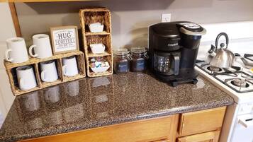 Frigorífic, microones, forn i placa de cuina