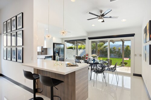 Old Hollywood Hideaway: Luxe BnB • Pool • Hot Tub