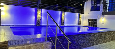 Utomhuspool