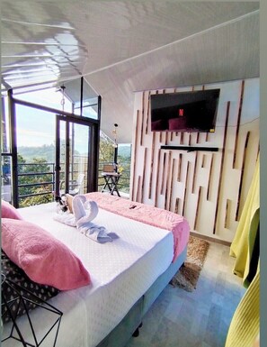 1 bedroom, free WiFi, bed sheets