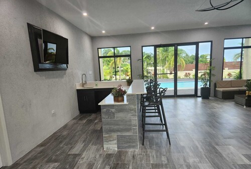 Honey Cove Luxury Villa w/pool-5 minutes to Ocho Rios town
