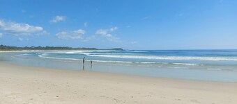 Beach pad with a modern touch  in the heart of Iluka