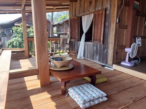 Terrace/patio - Escape Teak Wooden Cabin in Village, among deep high altitude mountain Chiangmai (Inthakhin)