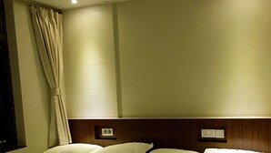쿼드룸, 더블침대 2개 | 암막 커튼, 다리미/다리미판, 무료 WiFi