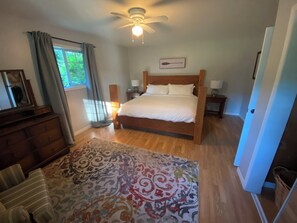 6 bedrooms, desk, travel cot, free WiFi