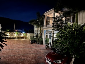 Fachada da propriedade