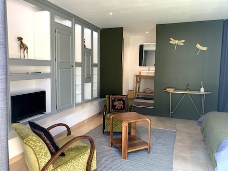 Junior Double Room | Living area