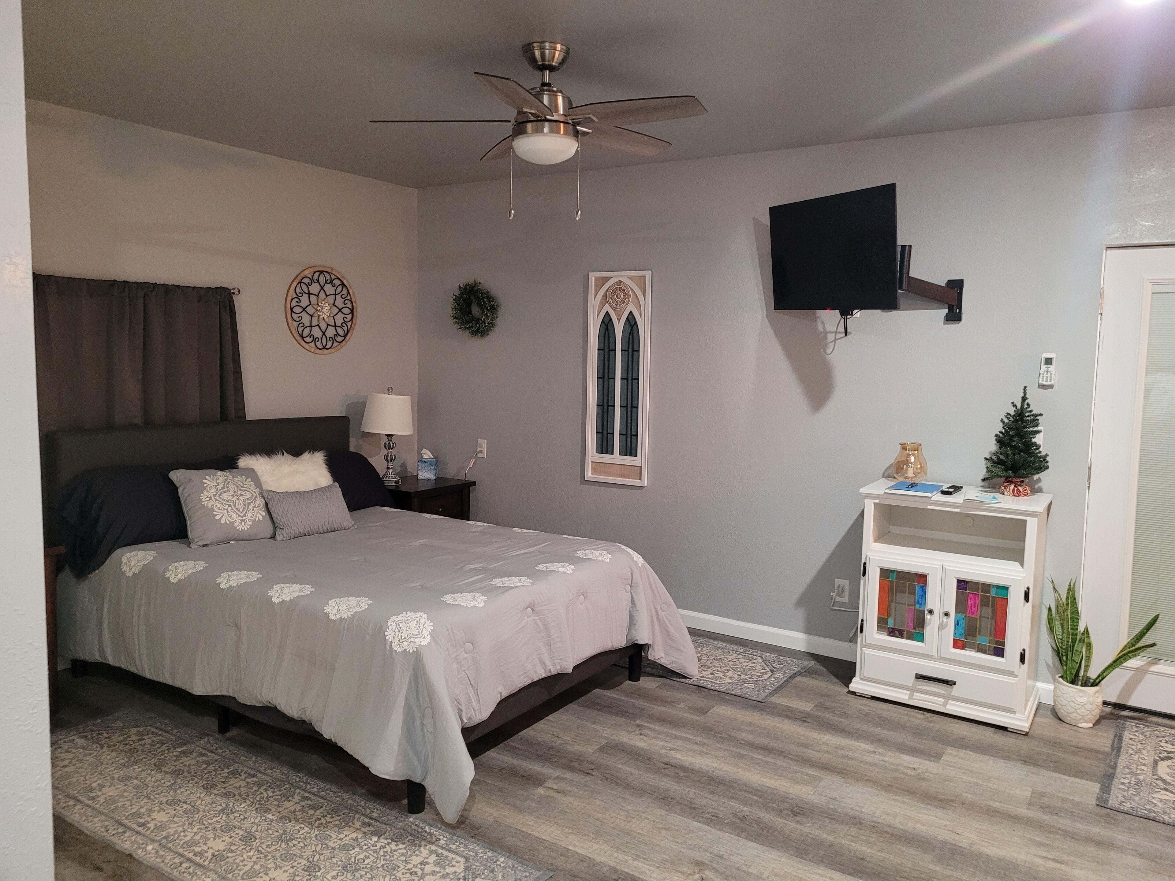 1 bedroom, iron/ironing board, WiFi, bed sheets