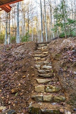 Property grounds - 3BR Vacation Home Near Great Smoky Mountains National Park (Bryson City)