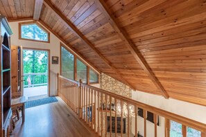 Interior - 3BR Vacation Home Near Great Smoky Mountains National Park (Bryson City)