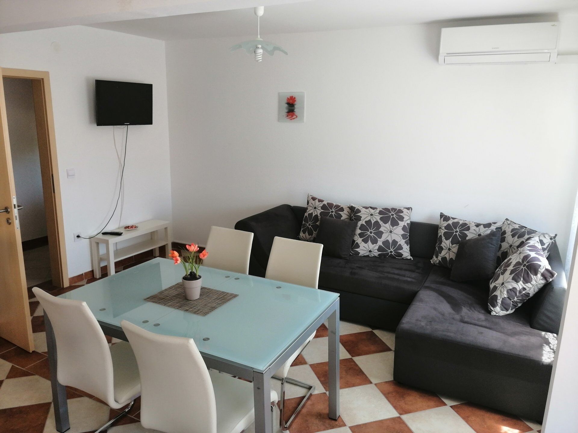 2-zimmer-ferienwohnung Mit Balkon Und Meerblick Vir (A-20183-b) - Vir, Kroatien