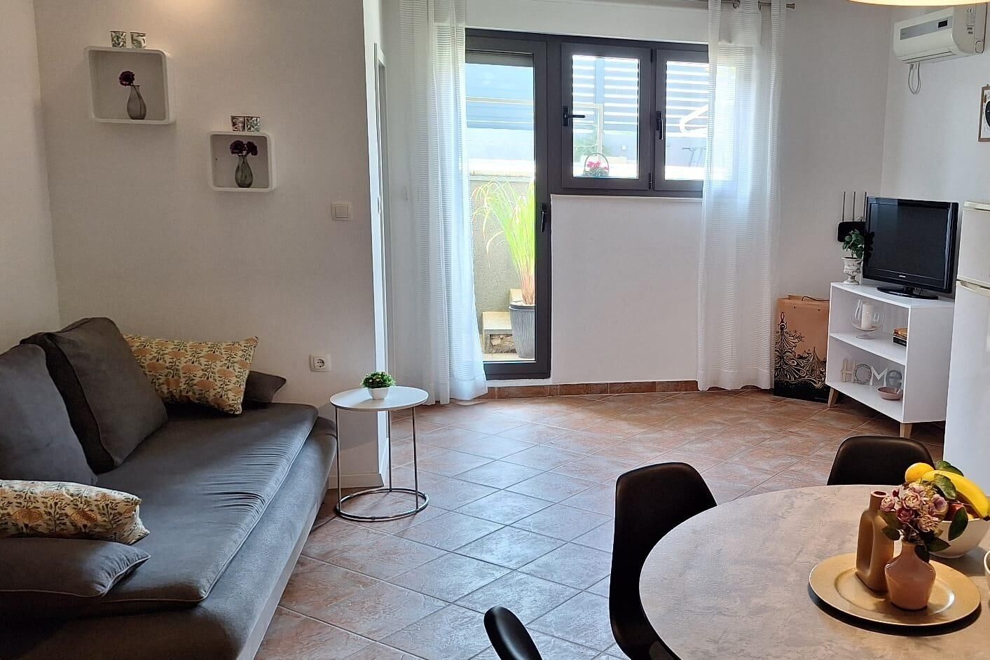 Apartamento Para Dos Personas Con Piscina Brodarica, Sibenik (A-20248-b) - Šibenik