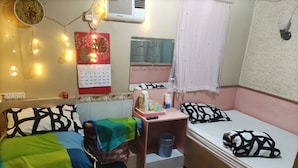 Unclassified image, 3 of 6, button - Ka Wut villa hostel (Kowloon)