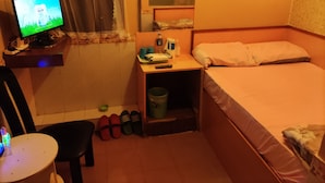 Unclassified image, 5 of 6, button - Ka Wut villa hostel (Kowloon)