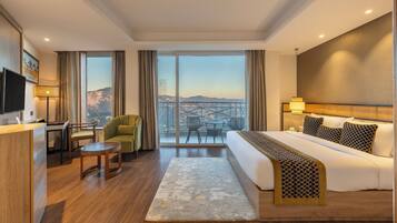 Panoramic Room, Non Smoking | In-room safe, blackout curtains, free WiFi, bed sheets