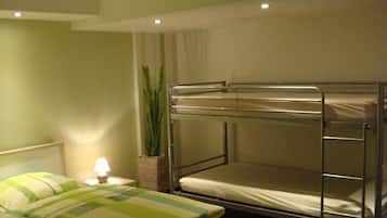 1 bedroom, free WiFi, bed sheets