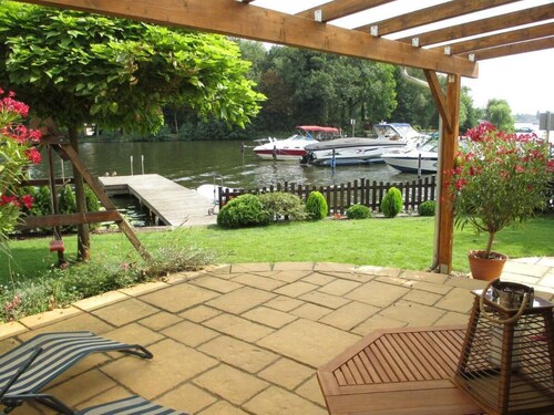 Directly on the water with its own jetty in Berlin - Köpenick
