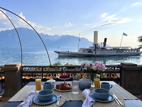 Montreux | Dreamy waterfront villa | city center