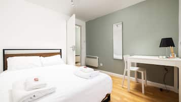 Deluxe Apartment | 1 bedroom, iron/ironing board, free WiFi, bed sheets