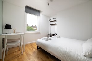 1 bedroom, iron/ironing board, free WiFi, bed sheets - Beautiful Euston I (London)
