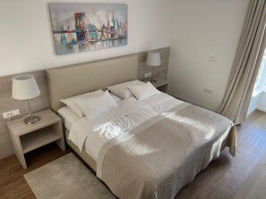 In-room safe, desk, laptop workspace, blackout drapes - Hotel Magdalena (Zagreb)