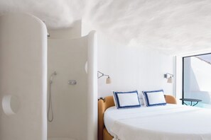 Suite monolocale Junior | Copriletto in piuma, minibar, una cassaforte in camera