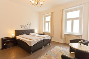 2 bedrooms, iron/ironing board, free WiFi, bed sheets
