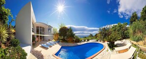 Piscine extérieure