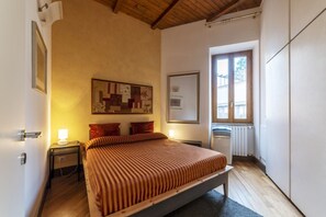 1 chambre, fer et planche à repasser, accès Internet, draps fournis