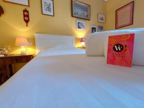 2 sovrum, resesäng, gratis wi-fi och sängkläder