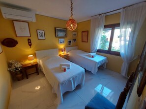 2 chambres, lit parapluie, Wi-Fi gratuit, draps fournis