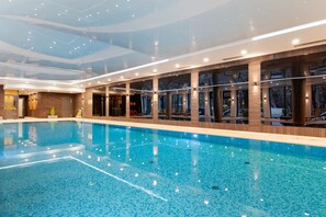 Pool - Apartment with Balcony and Pool | 350 m from the Beach (Kołobrzeg)