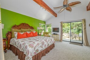 4 bedrooms, desk, free WiFi, bed sheets