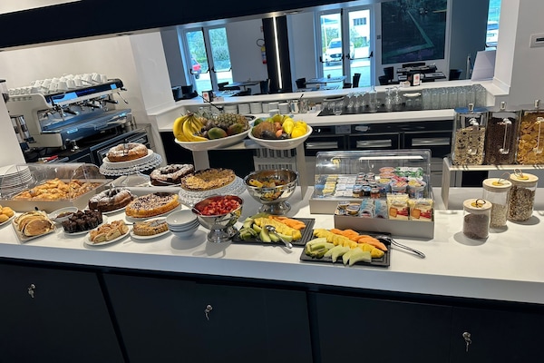 Dagelijks ontbijtbuffet inbegrepen