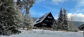 Fewo Hüttenzauber in idyllischem Forsthaus, familienfreundlich, Hunde willkommen