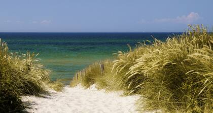 House Satu Ostseenah; 1.000qm garden; children's pool; 3 rooms; 2 bedrooms; WLAN