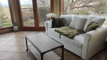 Televisie en een open haard