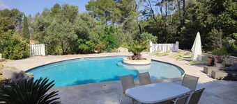 Peace and relaxation in green Provence