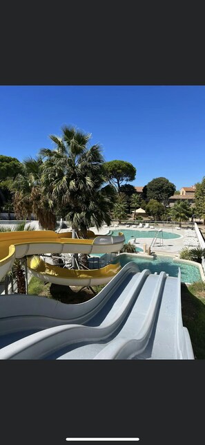 Piscine extérieure, piscine chauffée