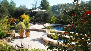 Piscine extérieure, piscine chauffée