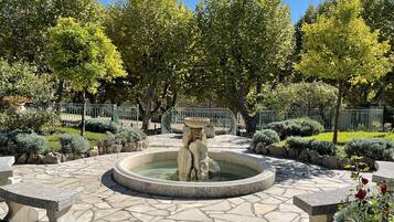 Enceinte de lâhĂ©bergement