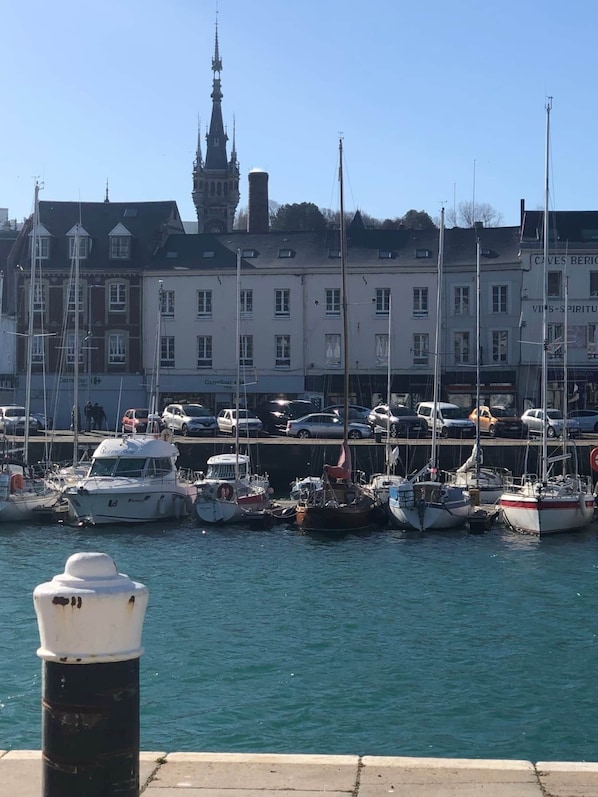 Marina - Captain YOO - Bénéc - App Industriel sur le Port (Fécamp)