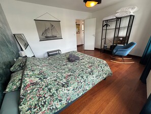 2 bedrooms, soundproofing, iron/ironing board, travel cot - Captain YOO - Terre Neuvas - Suite du Capitaine sur le Port (Fécamp)