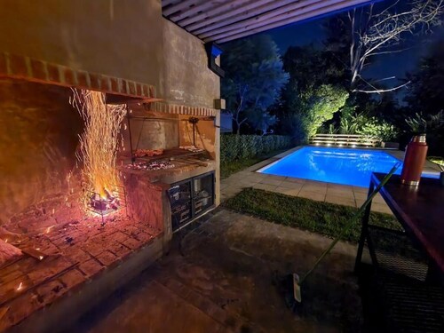 La Tribu, House with pool and whirlpool, ideal for families